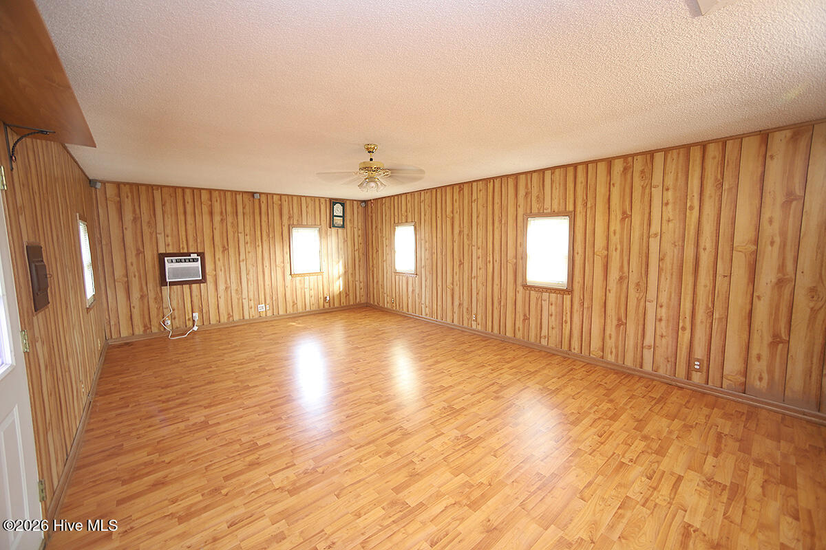 2582 Bakers Chapel Road Smithfield, NC 27577 - Photo 12 of 23 family room