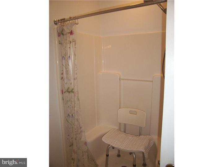 3 East Village Road, Unit WTCHPL Newark, DE 19713 - Photo 7 of 9 Bathroom