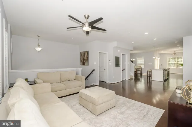 $3,300 | 7523 Holly Ridge Drive, Glen Burnie, MD 21060