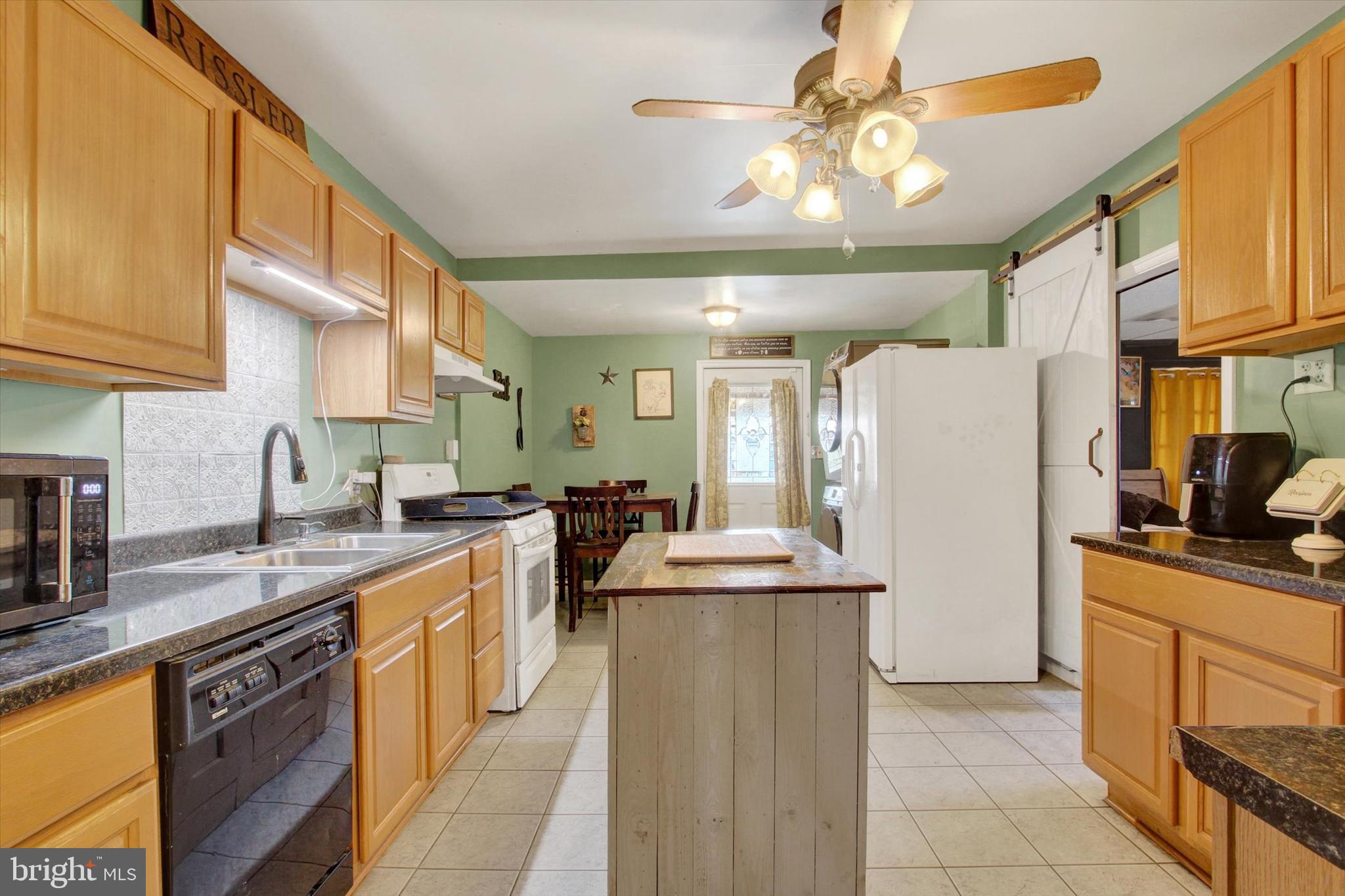410 3rd Street Hanover, PA 17331 - Photo 8 of 20 Kitchen