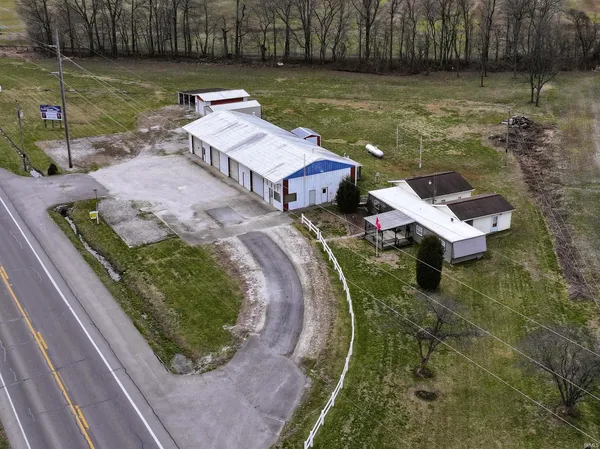 $450,000 | 5891 Highway 231, Jasper, IN 47546