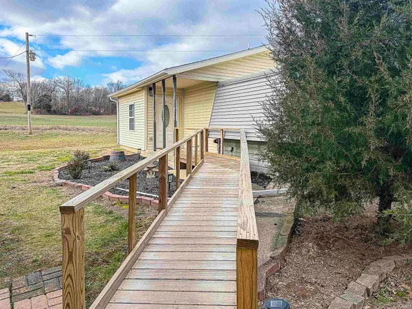 $440,000 | 5891 Highway 231, Jasper, IN 47546