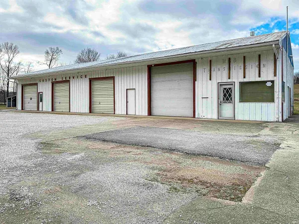 $450,000 | 5891 Highway 231, Jasper, IN 47546