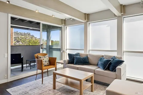 $725,000 | 320 Vía Casitas, Unit 109, Greenbrae, CA 94904