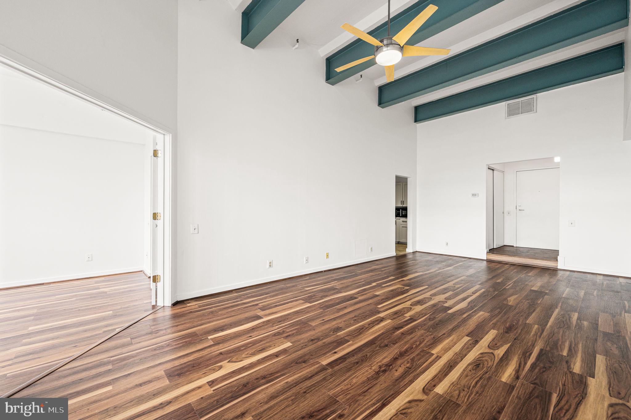 3 North Christopher Columbus Boulevard, Unit PL269 Philadelphia, PA 19106 - Photo 11 of 33
