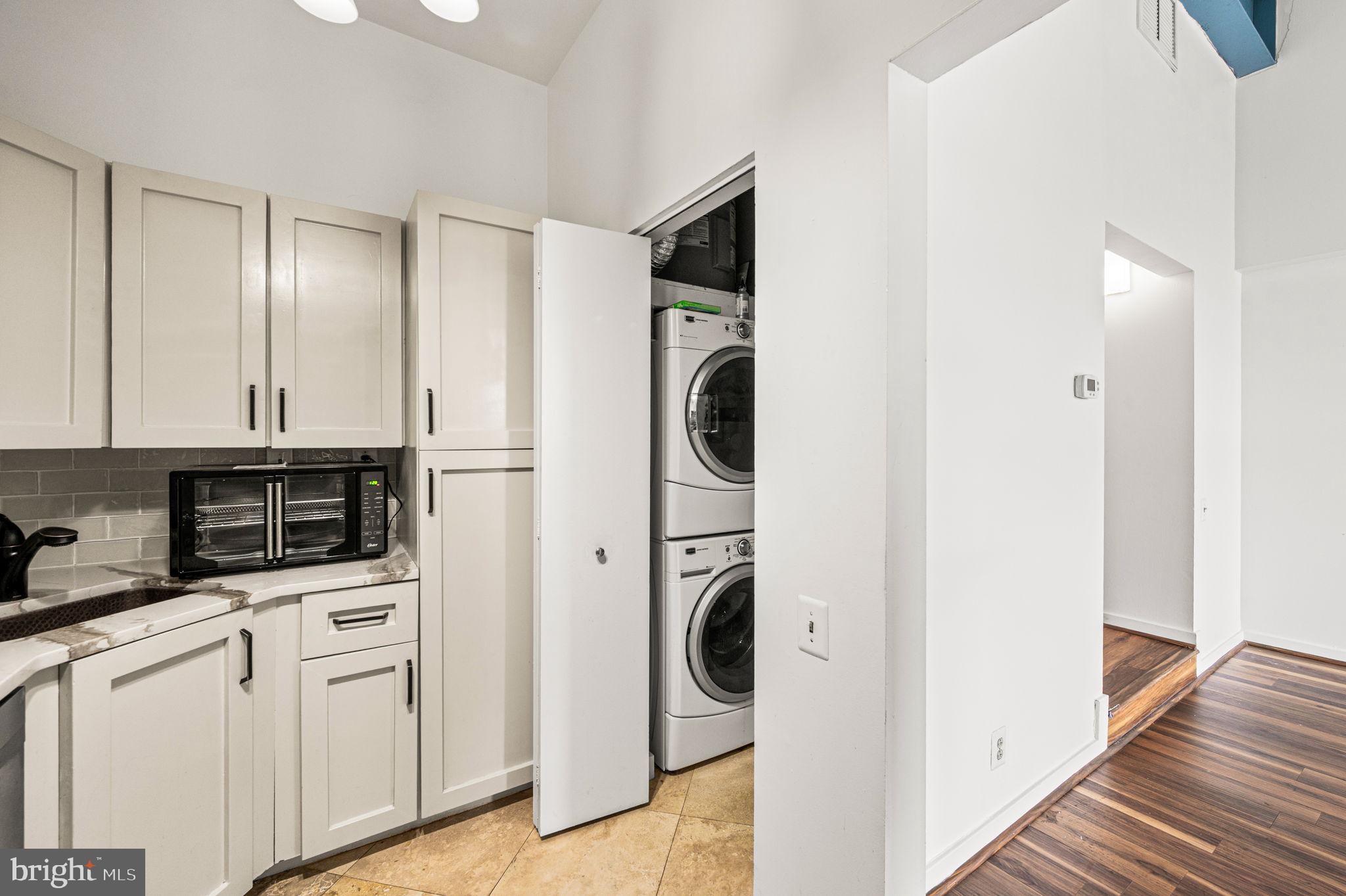 3 North Christopher Columbus Boulevard, Unit PL269 Philadelphia, PA 19106 - Photo 18 of 33