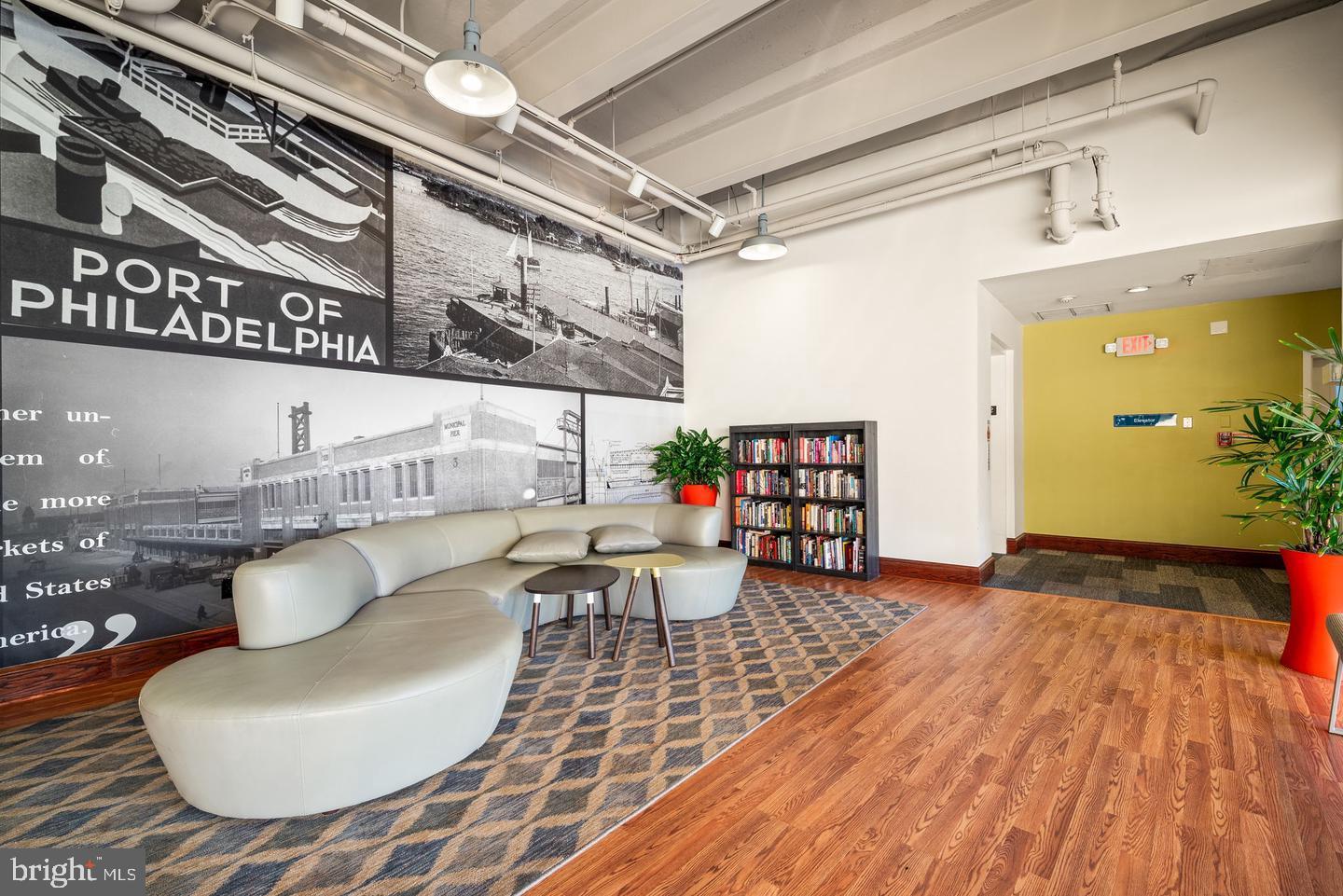 3 North Christopher Columbus Boulevard, Unit PL269 Philadelphia, PA 19106 - Photo 32 of 33