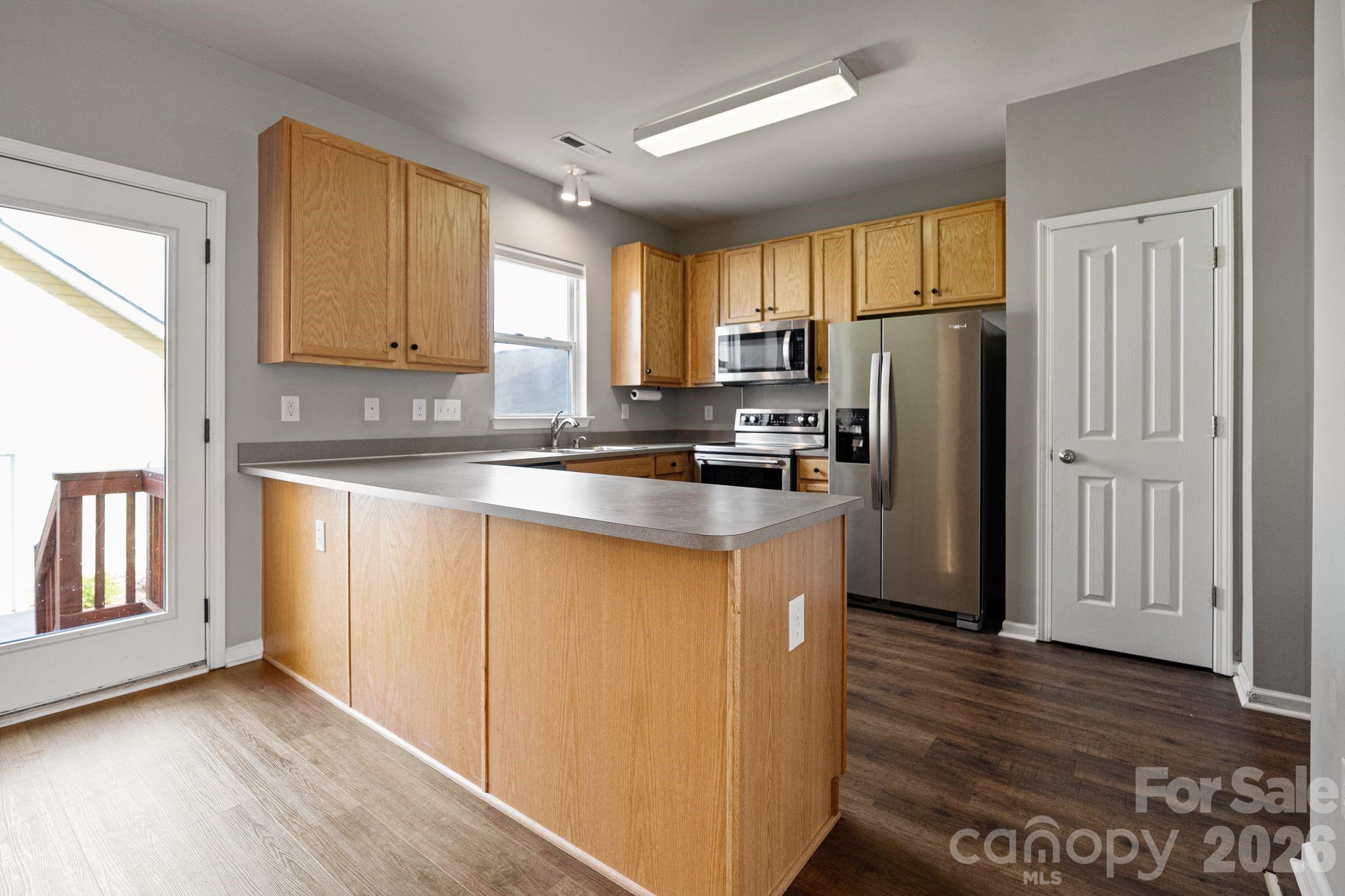 115 East Decatur Avenue Mooresville, NC 28117 - Photo 6 of 33