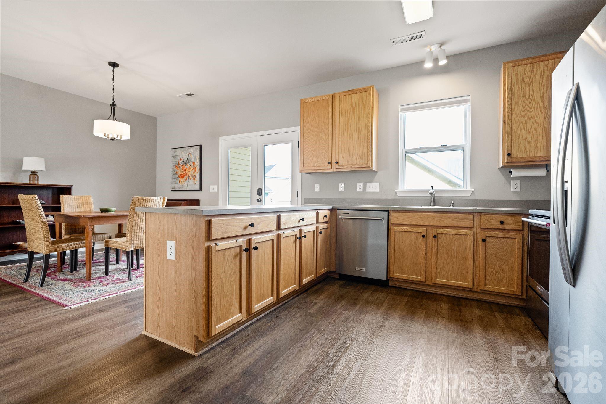 115 East Decatur Avenue Mooresville, NC 28117 - Photo 7 of 33