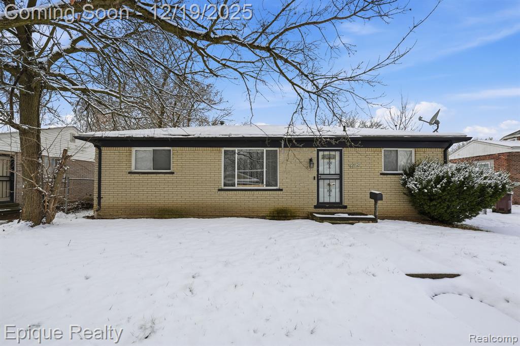 4052 Burton Street Inkster, MI 48141 - Photo 1 of 28