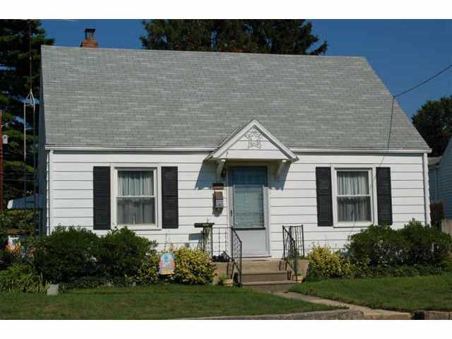 584 Edgemont Road Newark, OH 43055 - Photo 2 of 10
