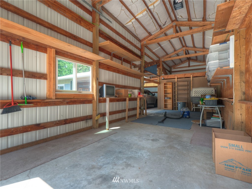 985 Tipsoo Loop North Rainier, WA 98576 - Photo 8 of 21 Gallery Image 8
