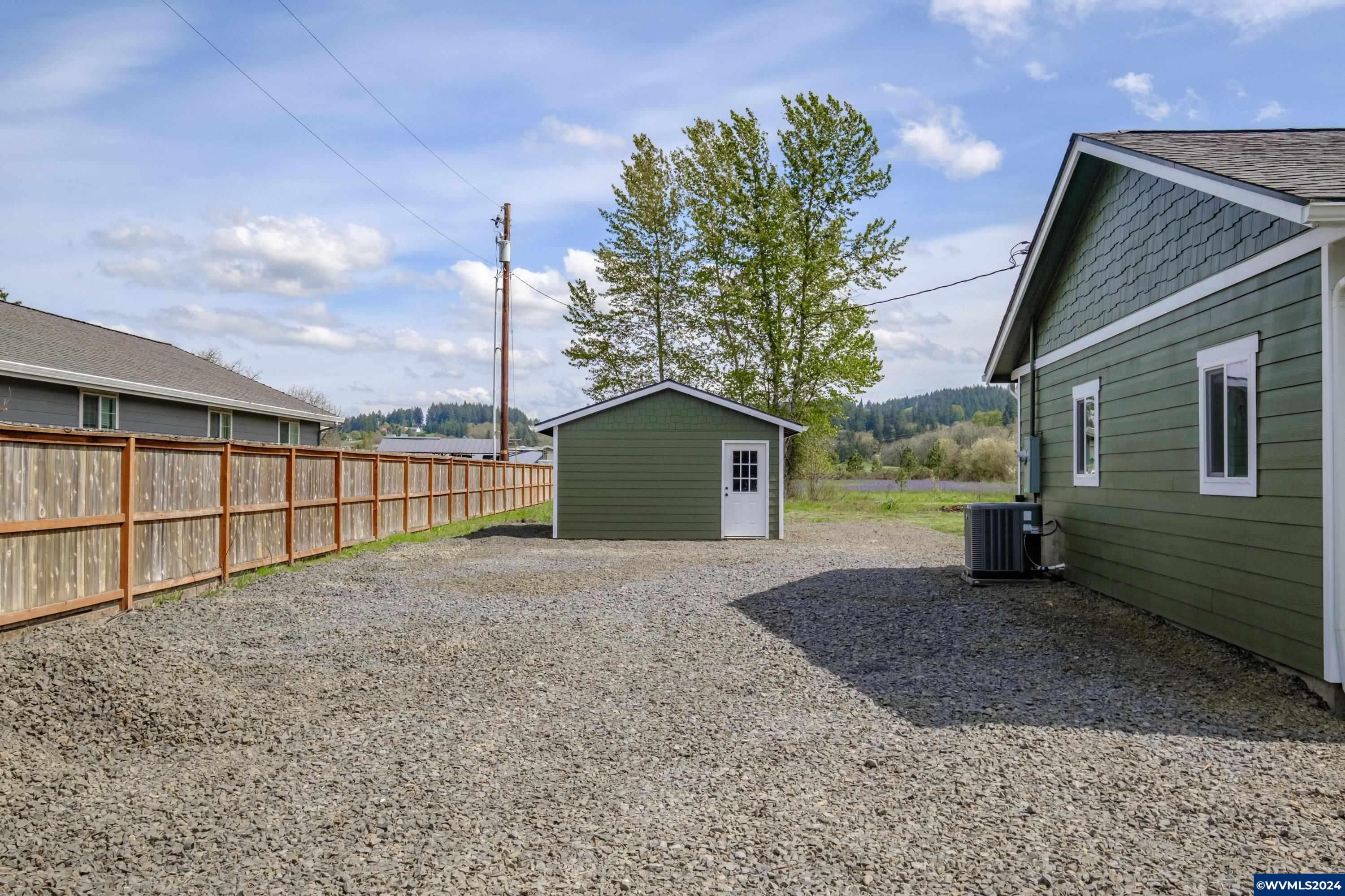 33369 Brewster Road Lebanon, OR 97355 - Photo 36 of 41