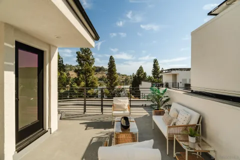 $1,202,790 | 3859 North Riley Lane, Los Angeles, CA 90065