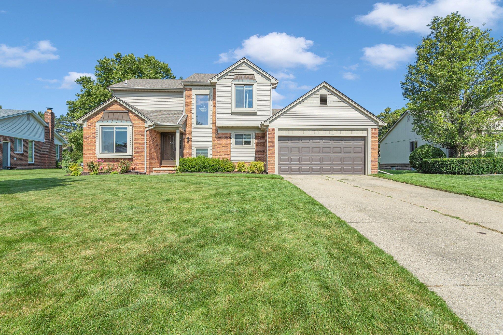 690 Baker Street Rochester Hills, MI 48307 - Photo 1 of 30