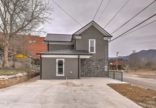 $319,000 | 138 Antique Street, Gate City, VA 24251