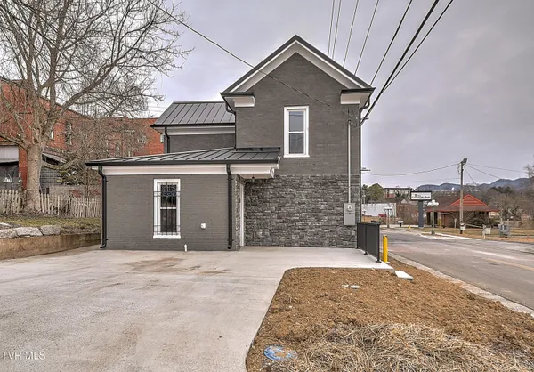 $319,000 | 138 Antique Street, Gate City, VA 24251
