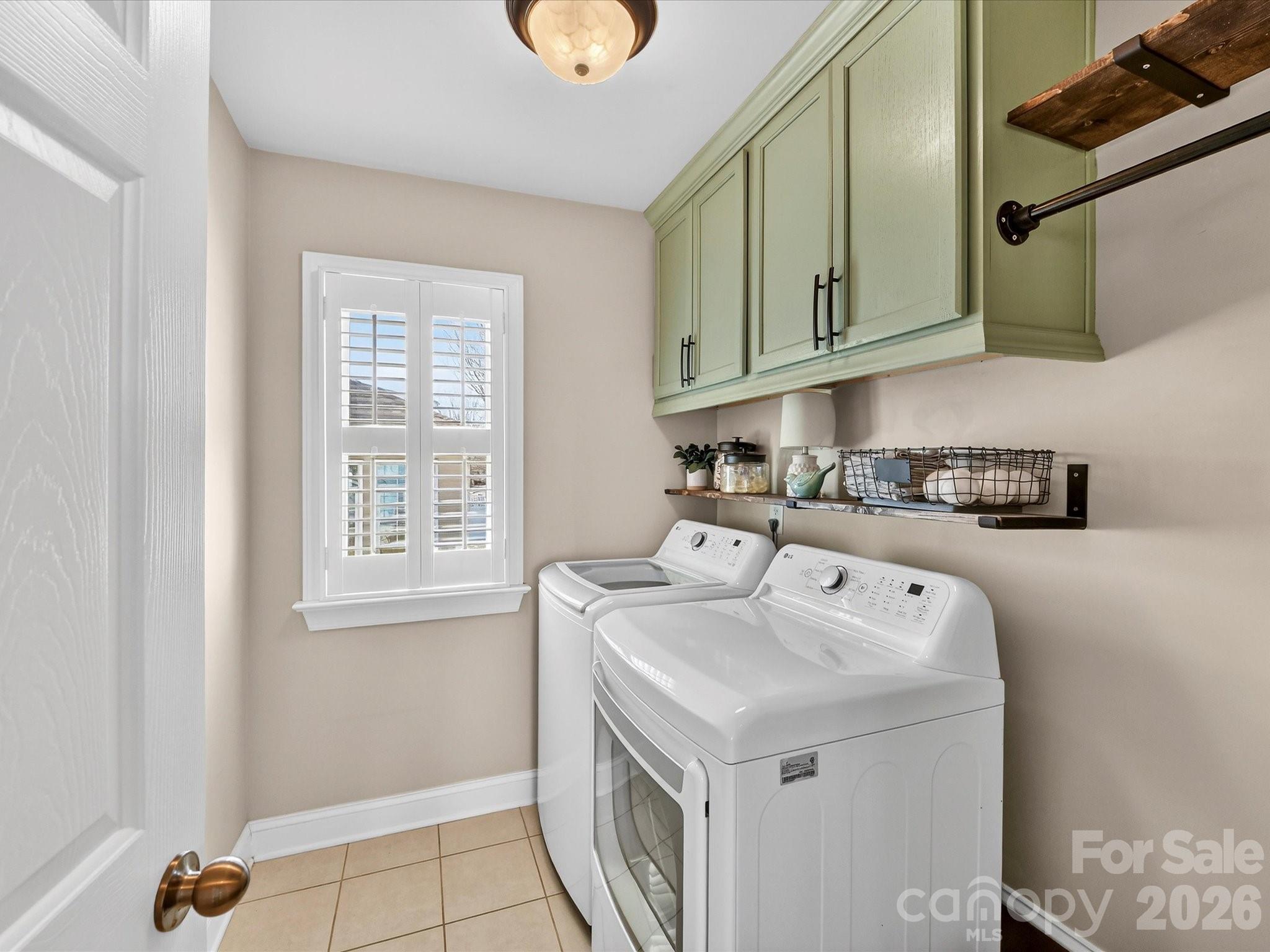 4265 Birkshire Heights Fort Mill, SC 29708 - Photo 20 of 47 a utility room with dryer and washer