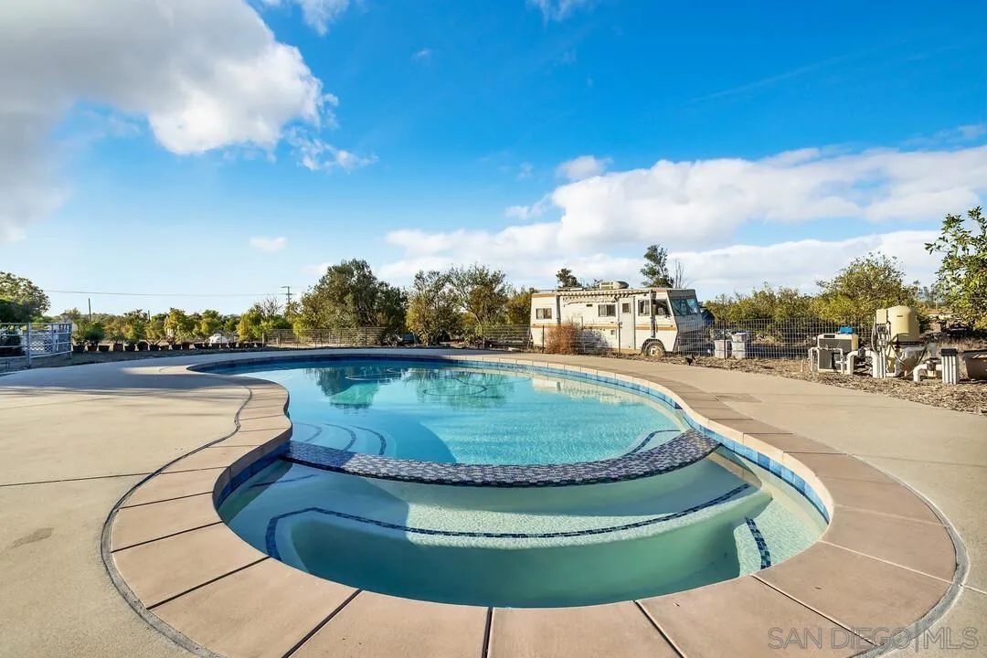 1880 Keyes Road Ramona, CA 92065 - Photo 36 of 49 a view of swimming pool from a outdoor space