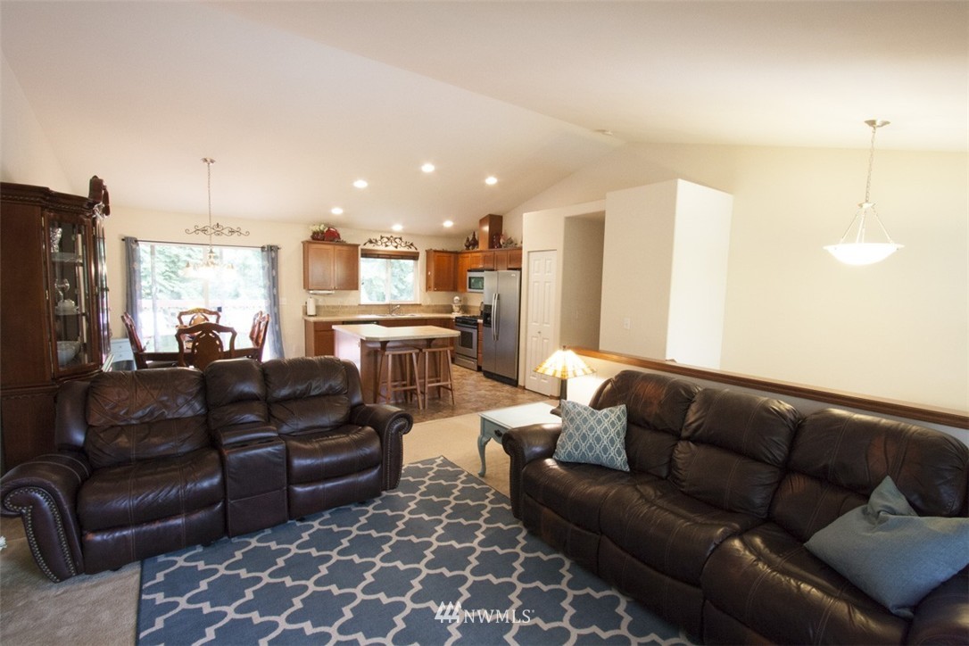 132 Winesap Road Bothell, WA 98012 - Photo 2 of 22