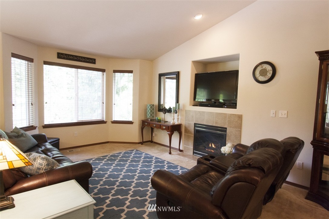 132 Winesap Road Bothell, WA 98012 - Photo 3 of 22