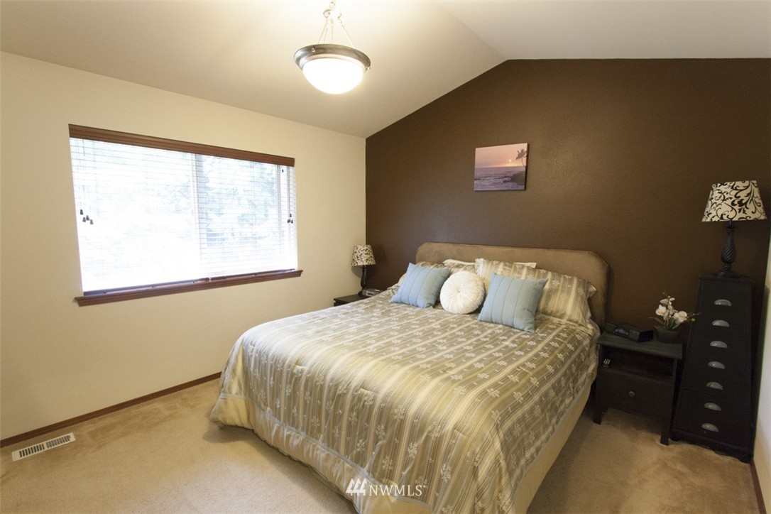 132 Winesap Road Bothell, WA 98012 - Photo 6 of 22