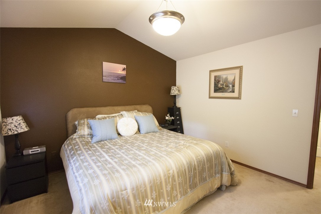 132 Winesap Road Bothell, WA 98012 - Photo 8 of 22
