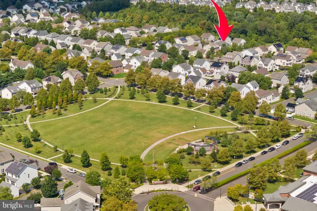 a view of a tennis court
