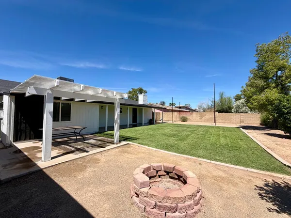 $2,600 | 3761 East Dulciana Avenue, Mesa, AZ 85206