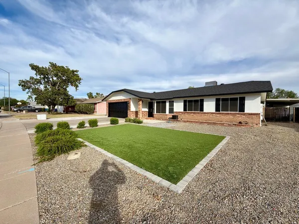 $2,600 | 3761 East Dulciana Avenue, Mesa, AZ 85206
