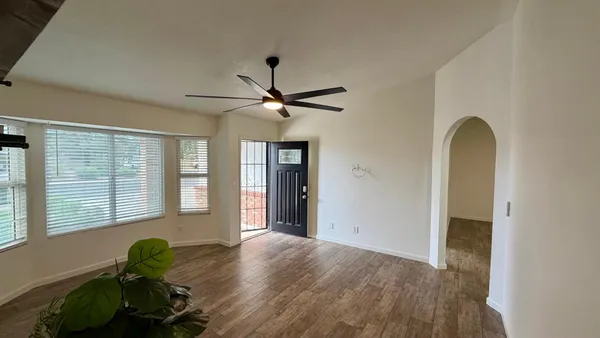 $2,600 | 3761 East Dulciana Avenue, Mesa, AZ 85206