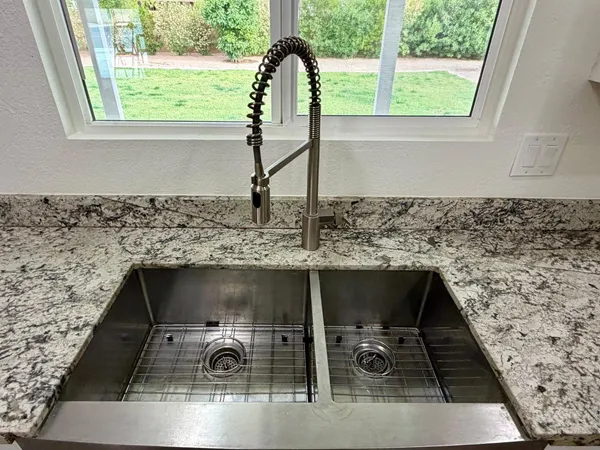 $2,600 | 3761 East Dulciana Avenue, Mesa, AZ 85206
