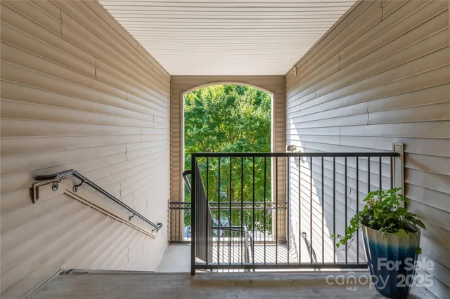 $249,000 | 332 Appeldoorn Circle, Asheville, NC 28803