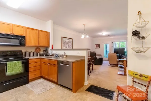 $249,000 | 332 Appeldoorn Circle, Asheville, NC 28803