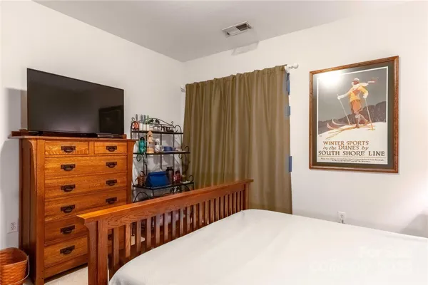 $249,000 | 332 Appeldoorn Circle, Asheville, NC 28803