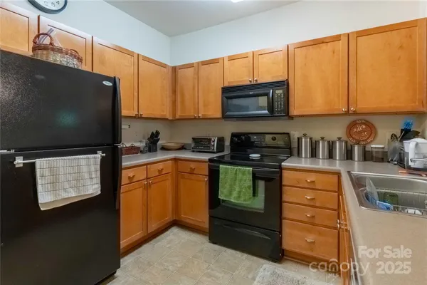 $249,000 | 332 Appeldoorn Circle, Asheville, NC 28803