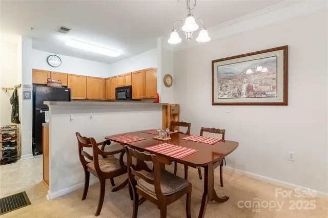 $249,000 | 332 Appeldoorn Circle, Asheville, NC 28803