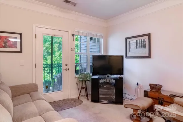 $249,000 | 332 Appeldoorn Circle, Asheville, NC 28803