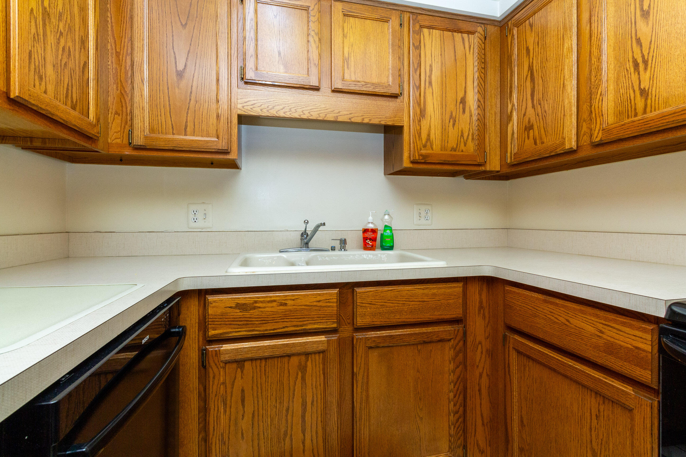 635 South Crooks Road Clawson, MI 48017 - Photo 18 of 35 interior(11)