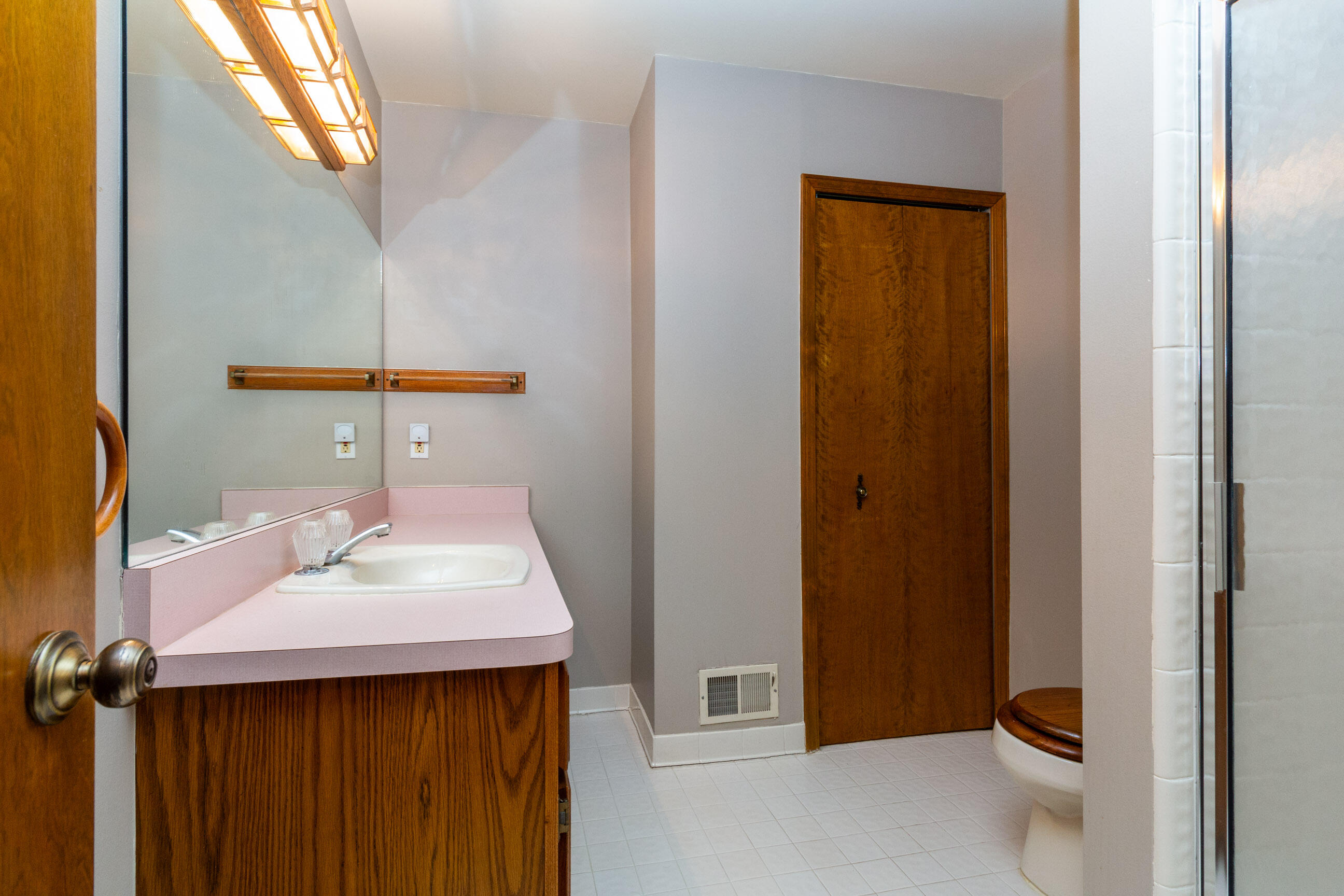 635 South Crooks Road Clawson, MI 48017 - Photo 23 of 35 interior(16)