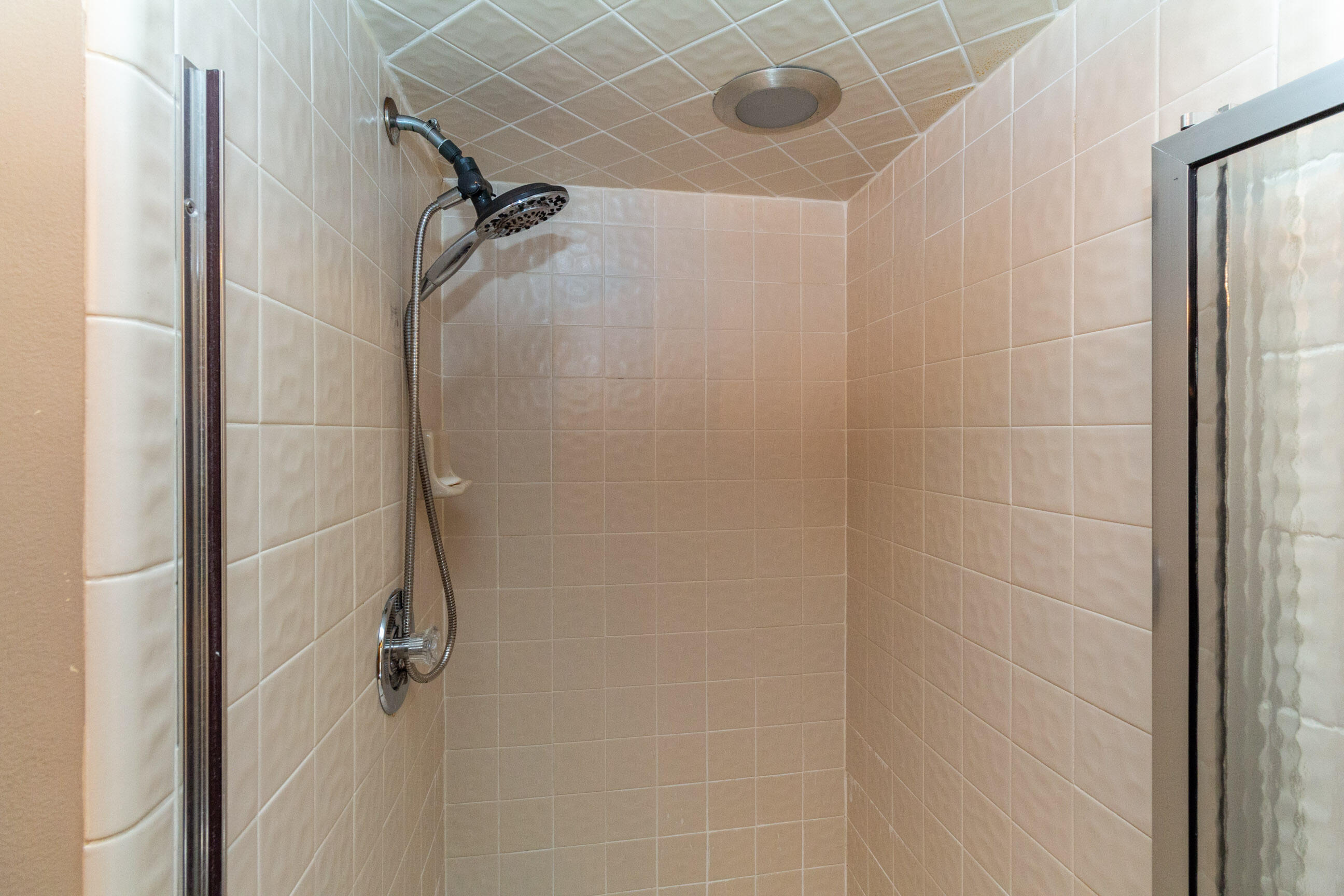 635 South Crooks Road Clawson, MI 48017 - Photo 24 of 35 interior(17)