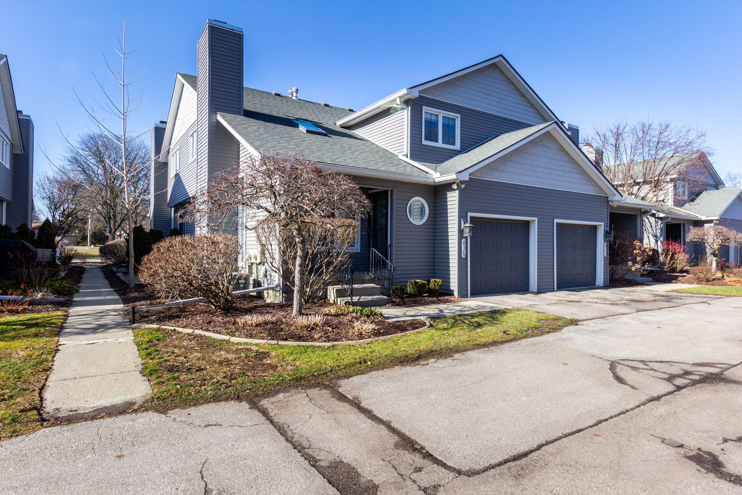 635 South Crooks Road Clawson, MI 48017 - Photo 3 of 35 front(3)