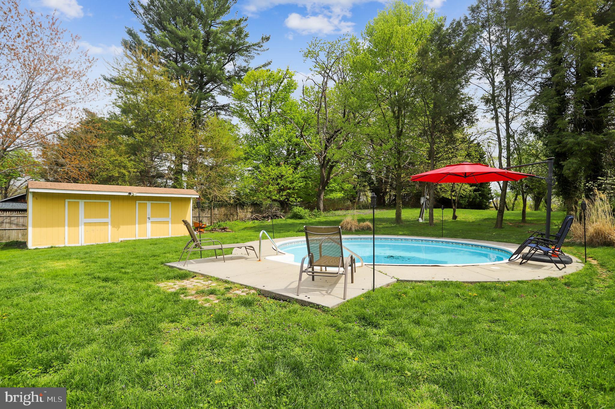 105 Nelson Road Baltimore, MD 21208 - Photo 2 of 51 Lovely In Ground Pool