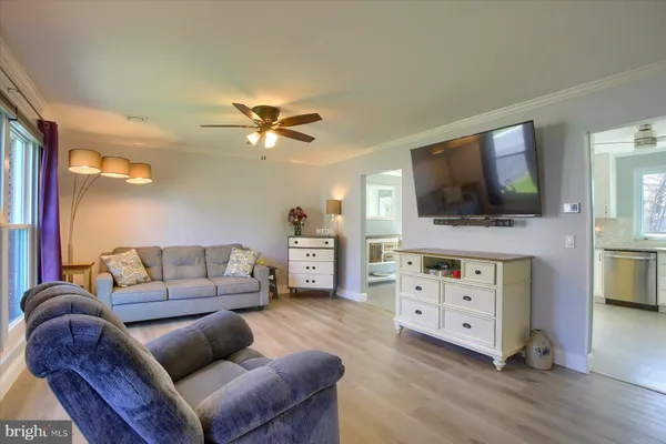 $359,900 | 915 Derbyshire Avenue, Mechanicsburg, PA 17055