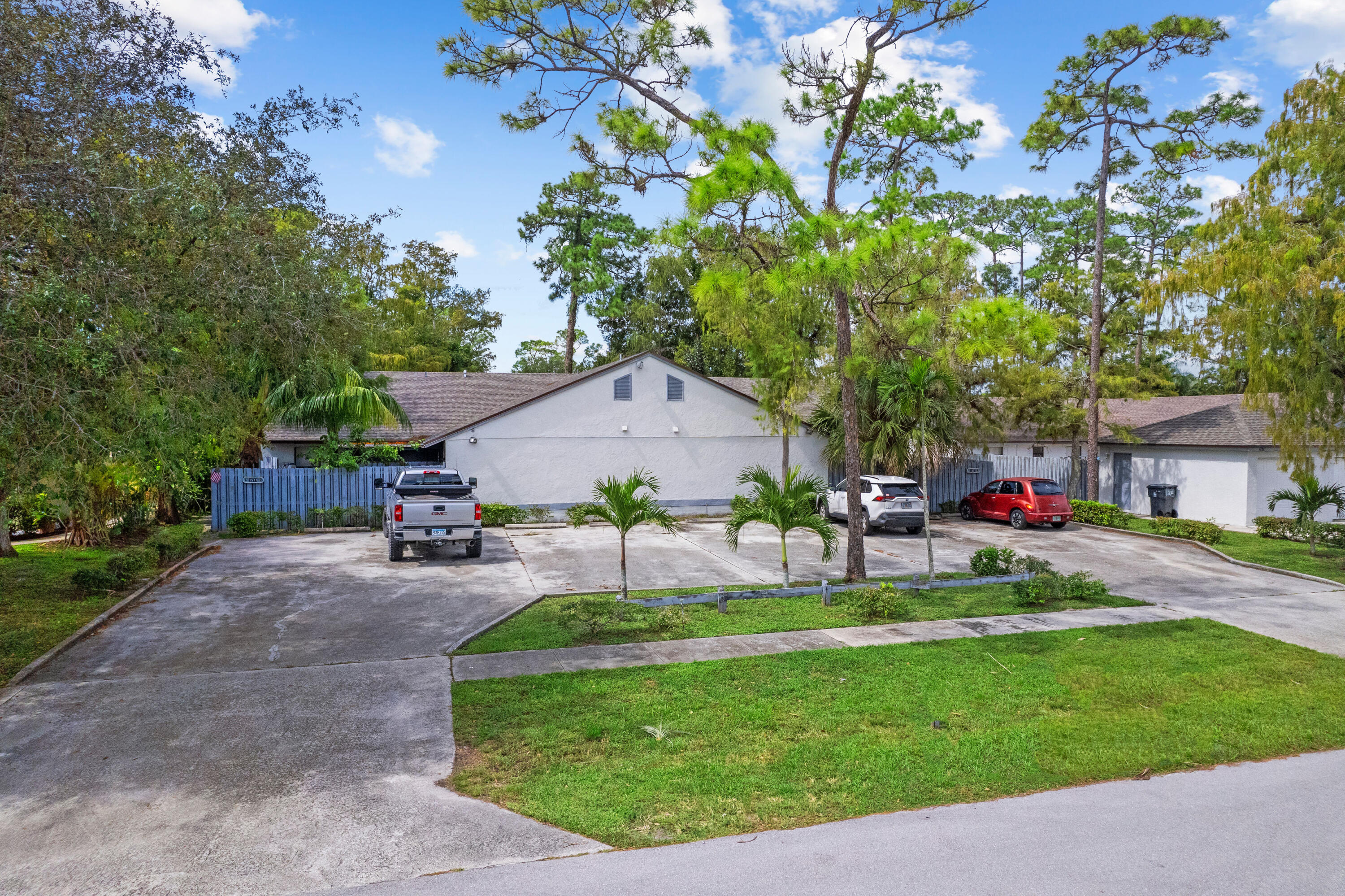 1567 Hawthorne Place Wellington, FL 33414 - Photo 20 of 23 DJI_0992