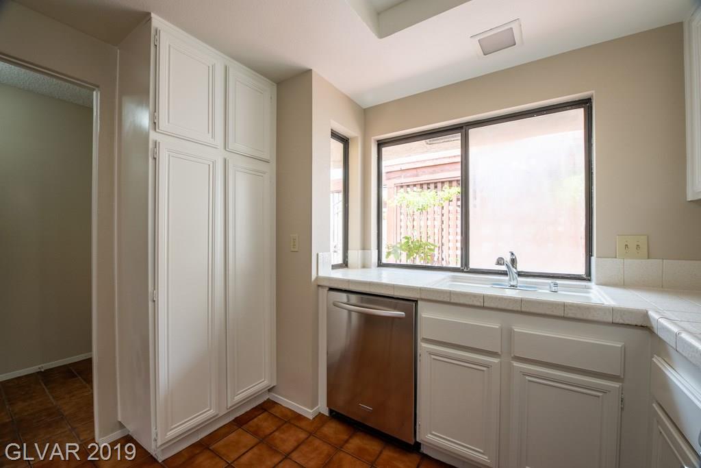 2841 Glendevon Circle Henderson, NV 89014 - Photo 9 of 50