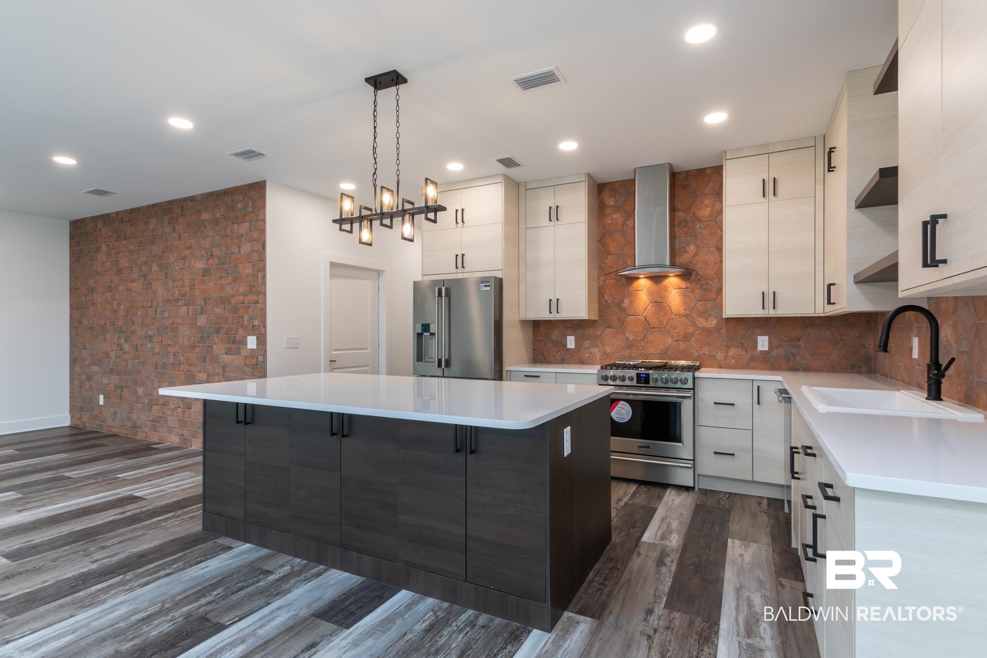 5303 Pine Road Orange Beach, AL 36561 - Photo 19 of 45 kitchen