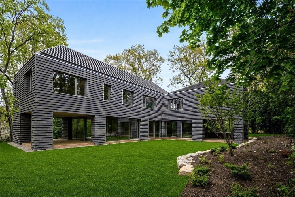 45 White Oak Road Wellesley, MA 02481 - Photo 30 of 34