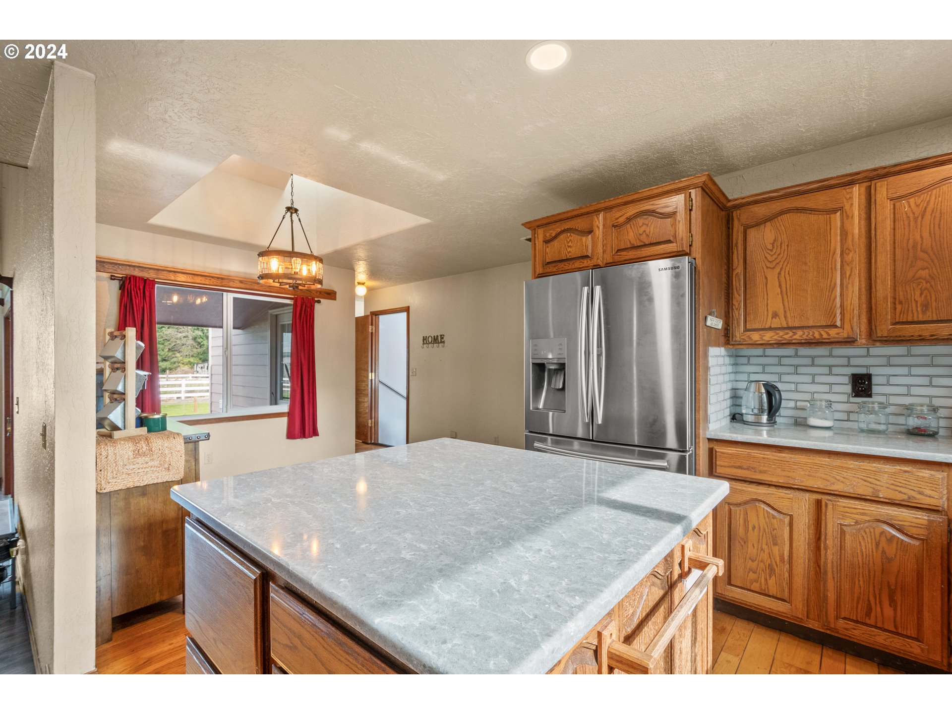 410 Waters Road Castle Rock, WA 98611 - Photo 10 of 48 Kitchen