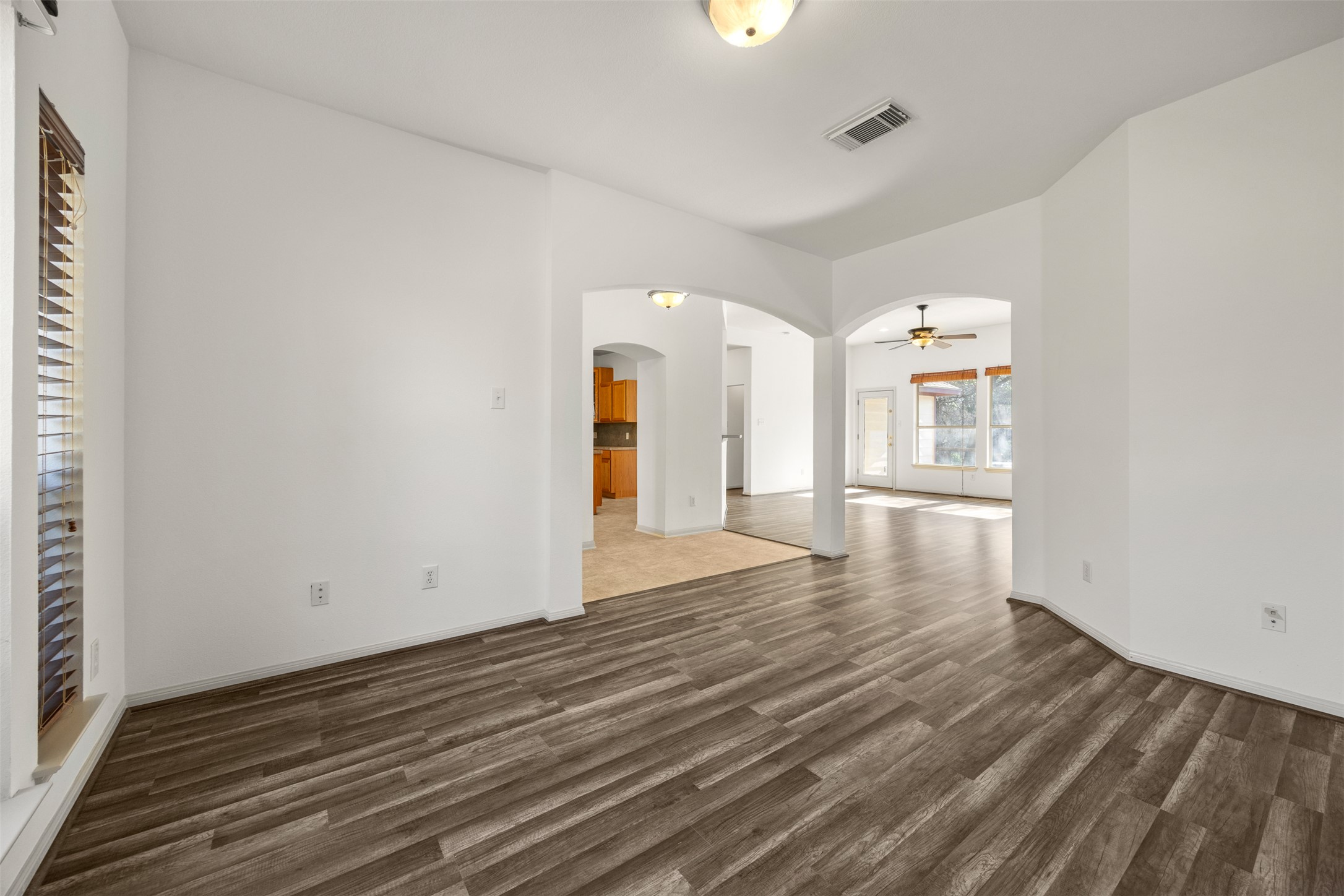 16023 Arbor Trail Buda, TX 78610 - Photo 7 of 23